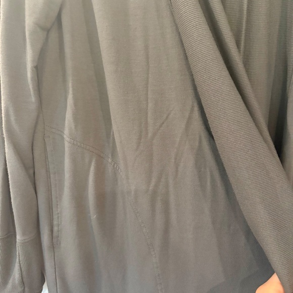 Athleta Pranayama Restore Wrap Hermatite Grey XS - Picture 2 of 6
